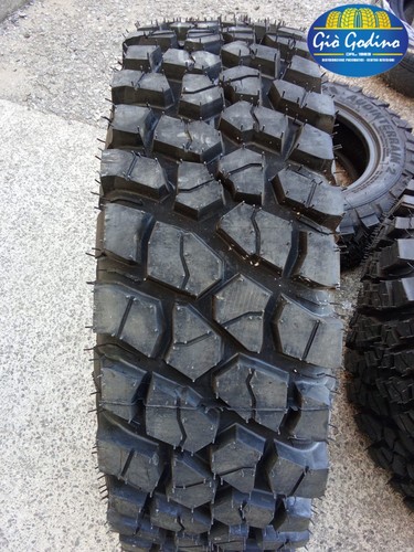 Pneumatico tassellato off road - tassellato,